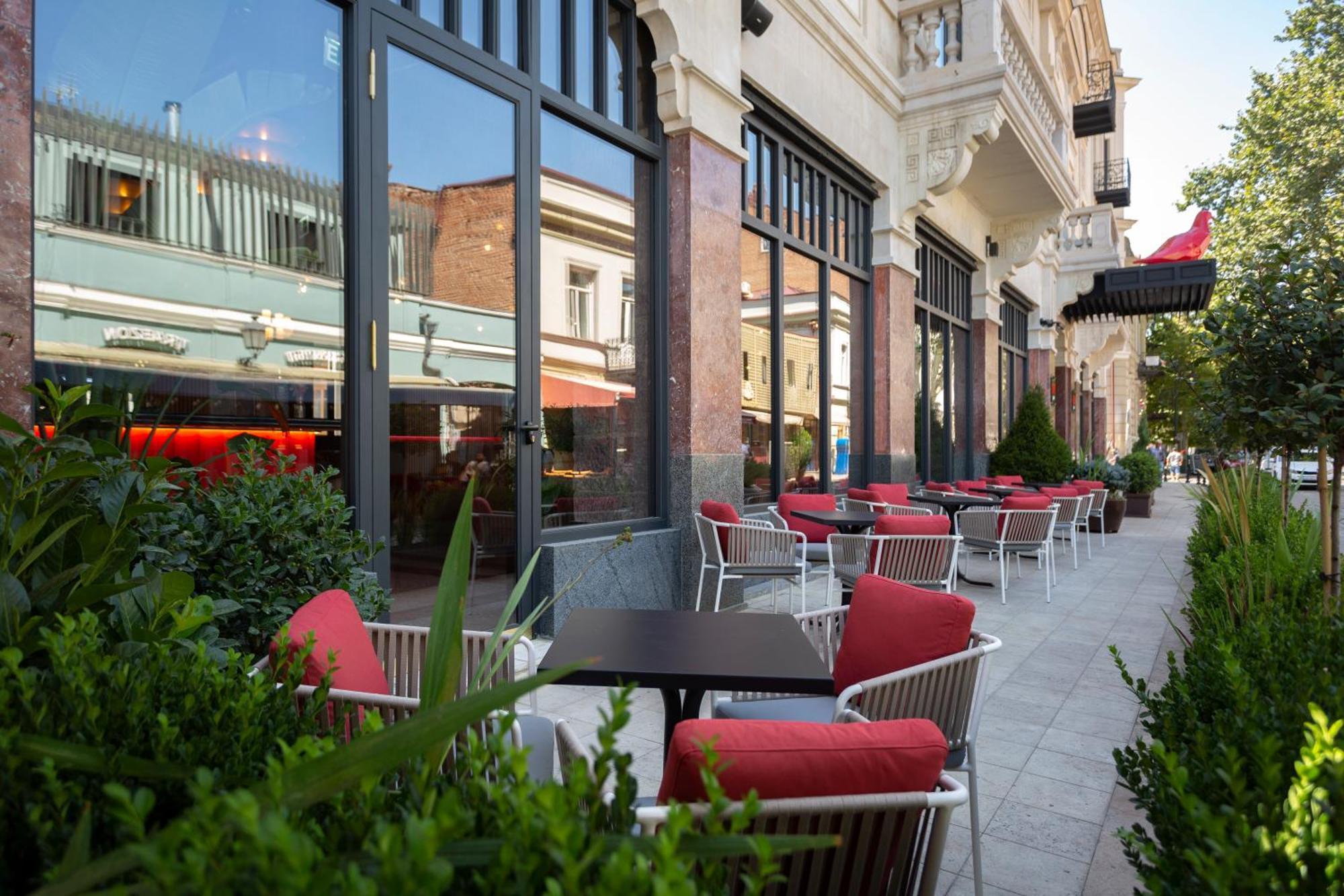 Radisson Red Tbilisi Hotel ภายนอก รูปภาพ
