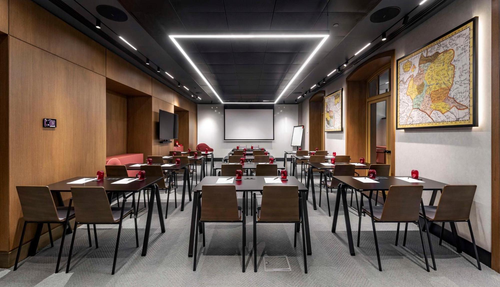 Radisson Red Tbilisi Hotel ภายนอก รูปภาพ