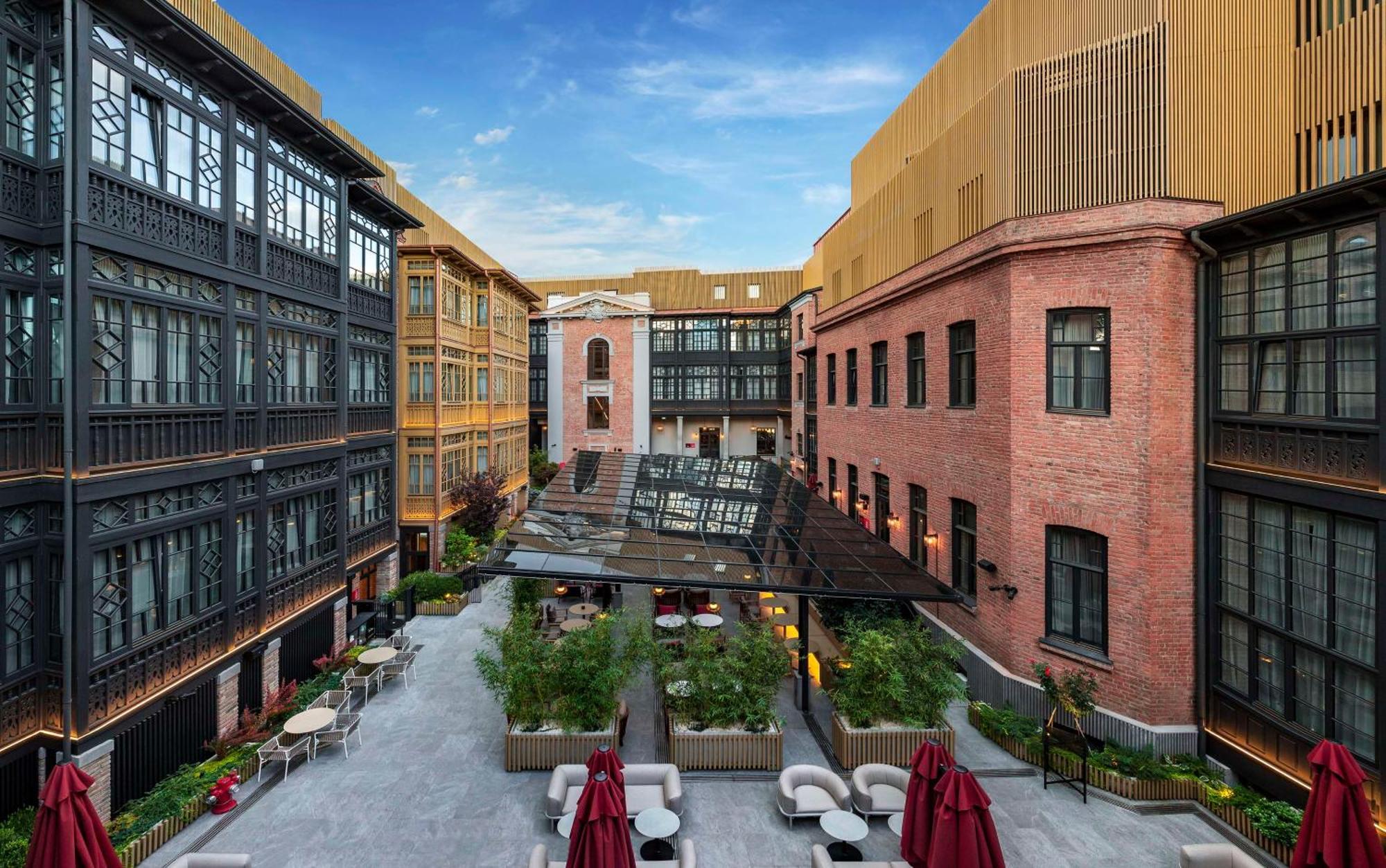 Radisson Red Tbilisi Hotel ภายนอก รูปภาพ