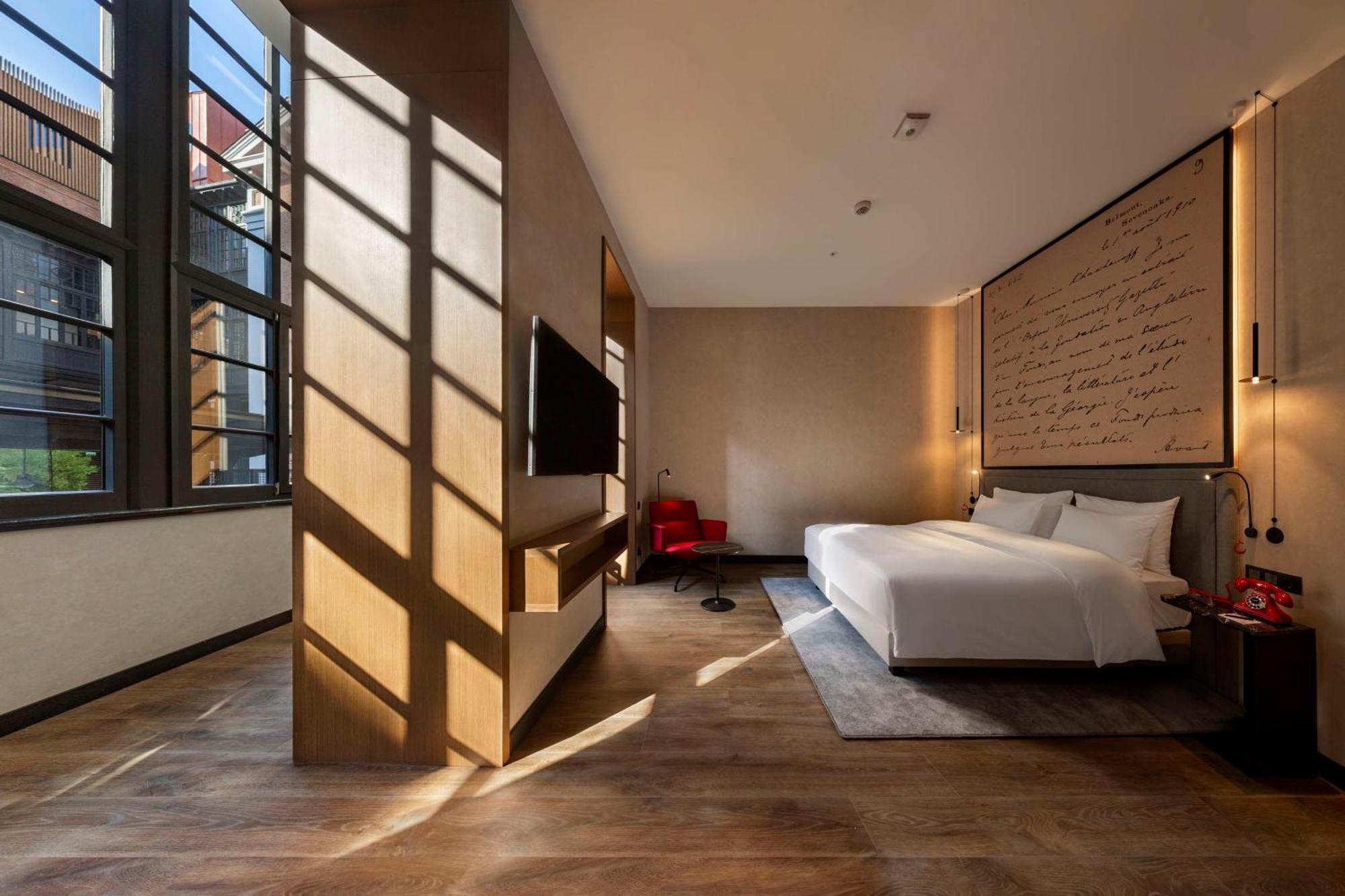 Radisson Red Tbilisi Hotel ภายนอก รูปภาพ