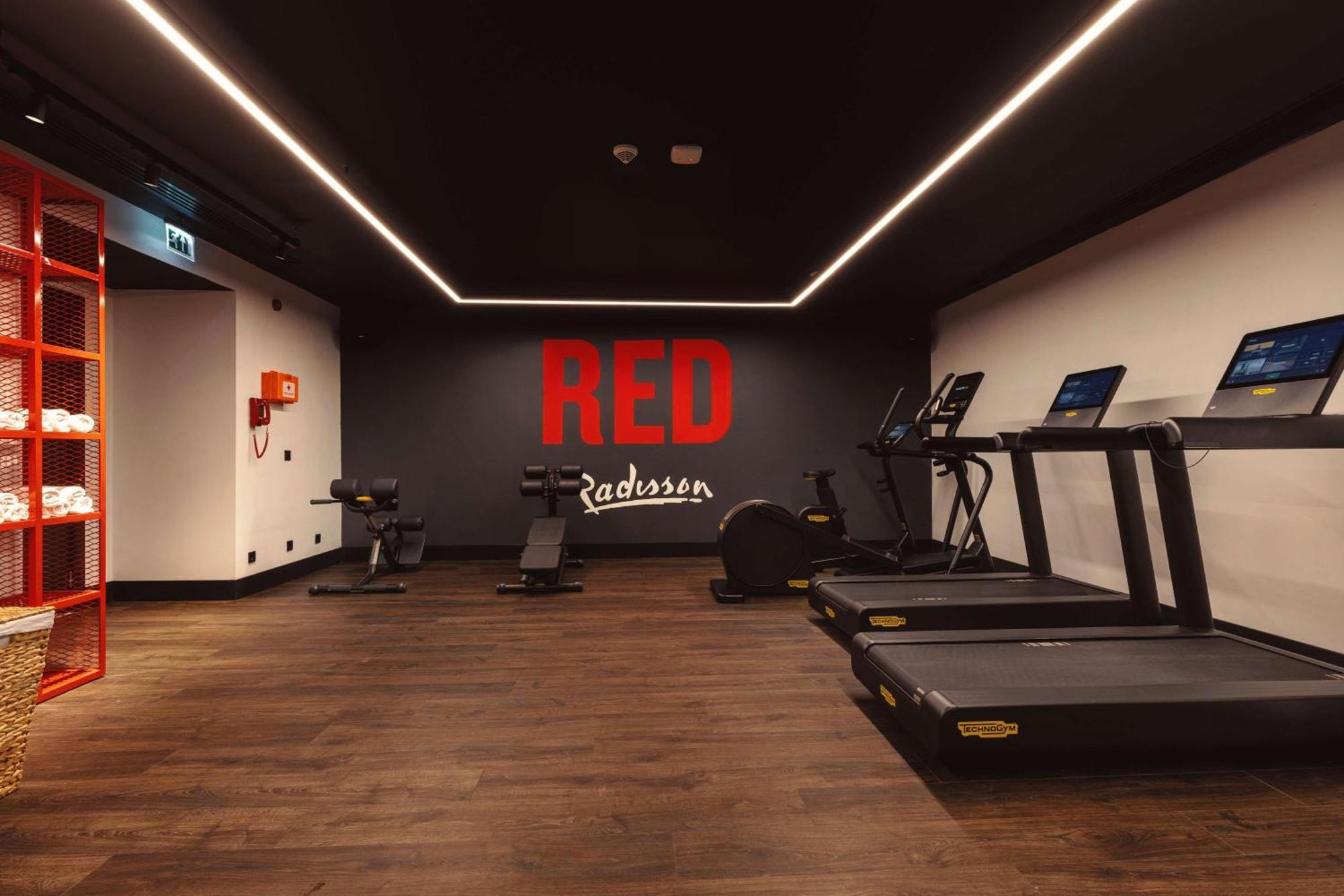 Radisson Red Tbilisi Hotel ภายนอก รูปภาพ