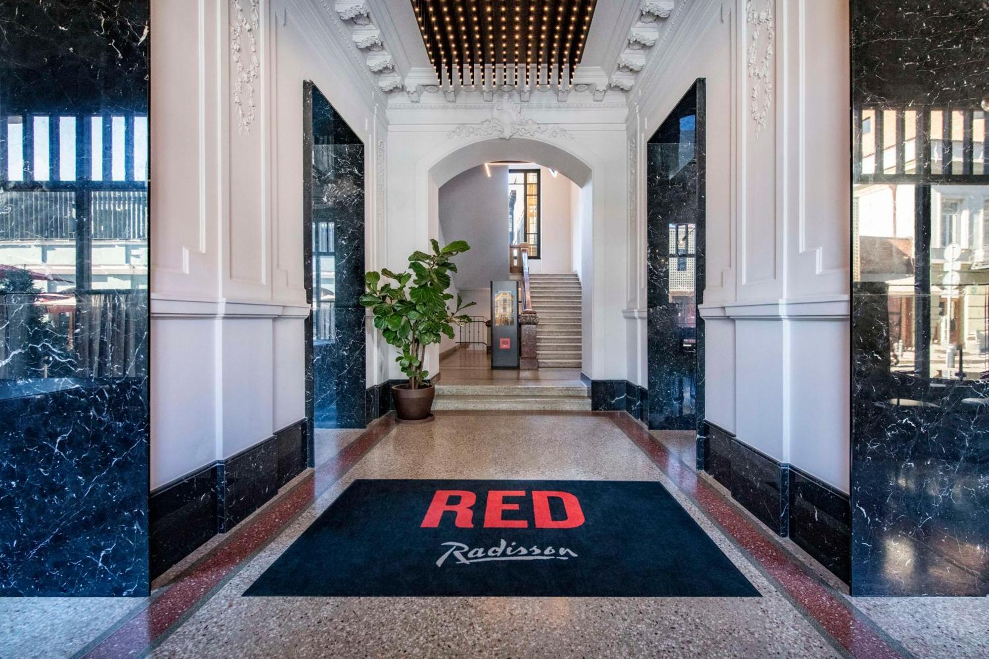 Radisson Red Tbilisi Hotel ภายนอก รูปภาพ