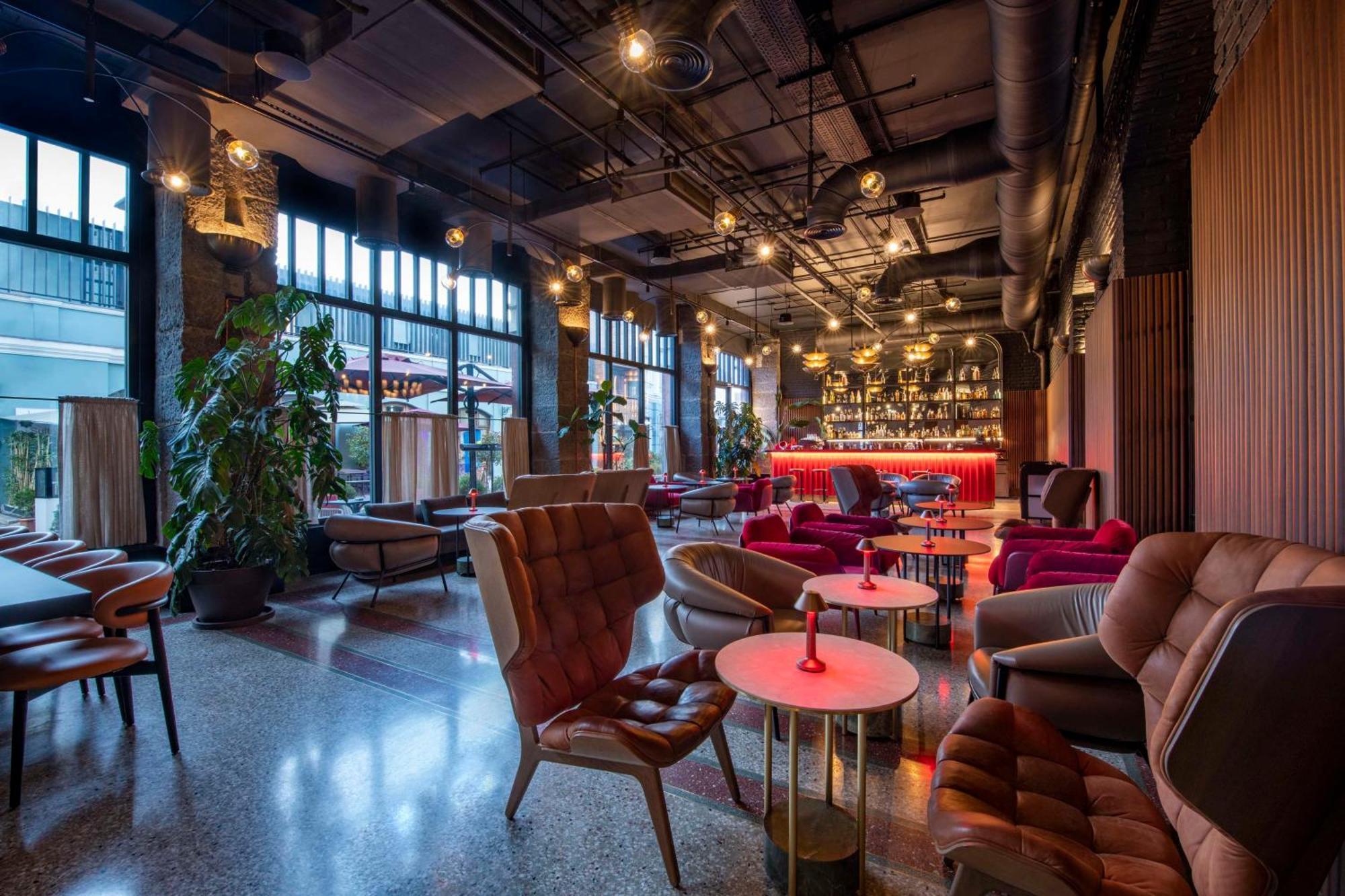 Radisson Red Tbilisi Hotel ภายนอก รูปภาพ